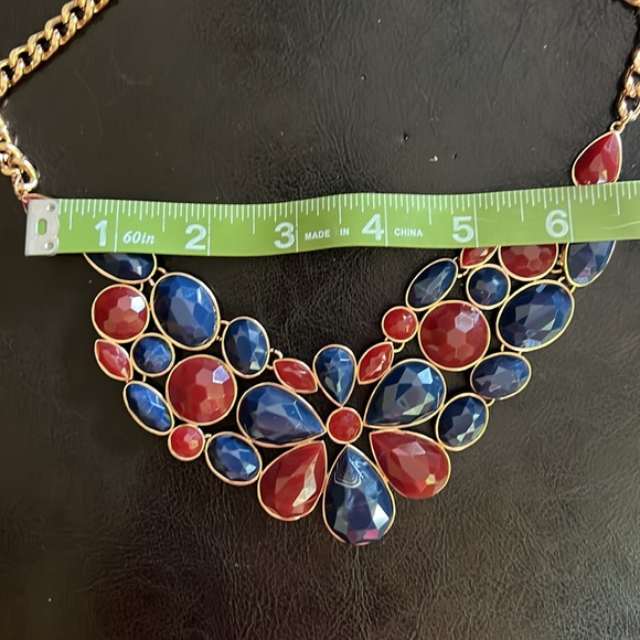 Costume Jewelry Statement Necklace and Earring Set - Picture 4 of 10